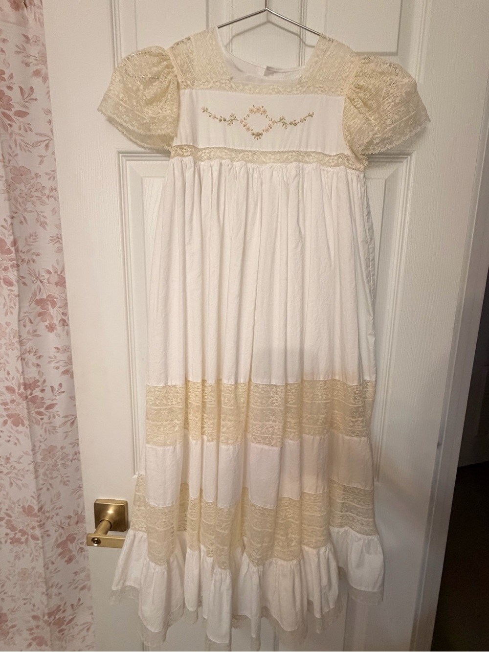 Girls' Cream and White Lace-Trimmed Formal Dress